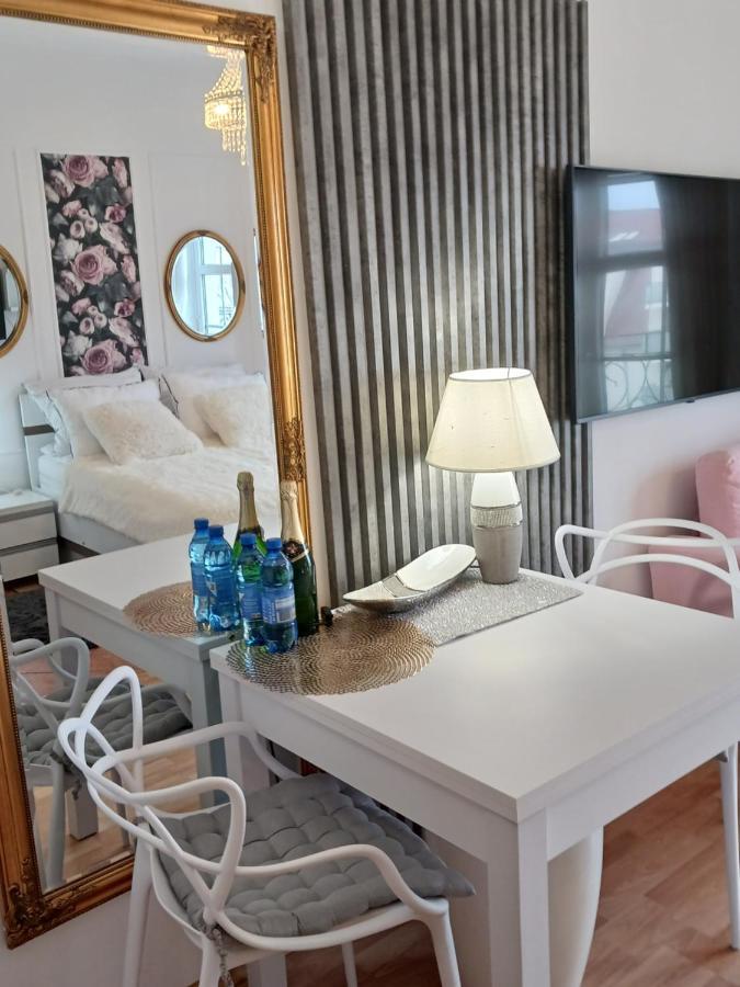 Uzdrowiskowa "Trzy Korony" Apartment Swinoujscie Bagian luar foto